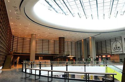 洛陽(yáng)正大廣場(chǎng)盛大開(kāi)業(yè)，智慧辦公打卡系統(tǒng)引領(lǐng)未來(lái)工作新體驗(yàn)